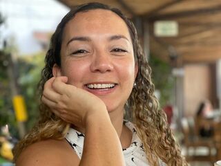 EvaDarren's Brunette live cam models Profile Image