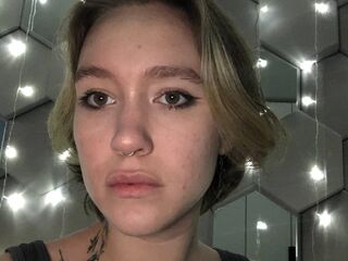 ZumyLim's Brunette live cam models Profile Image